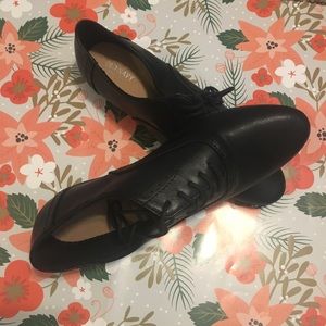 Black Oxford shoe